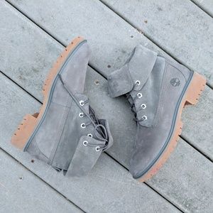 NWT Timberland Gray Fold-Down Boots, Ladies